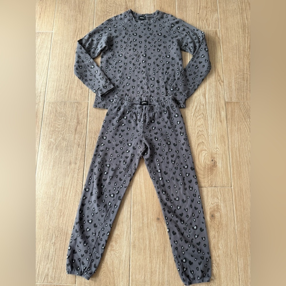 Monrow Heart Leopard Sweat Set - Picture 3 of 6